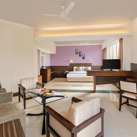 Sangam Hotel, Тханджавур Екстер'єр фото