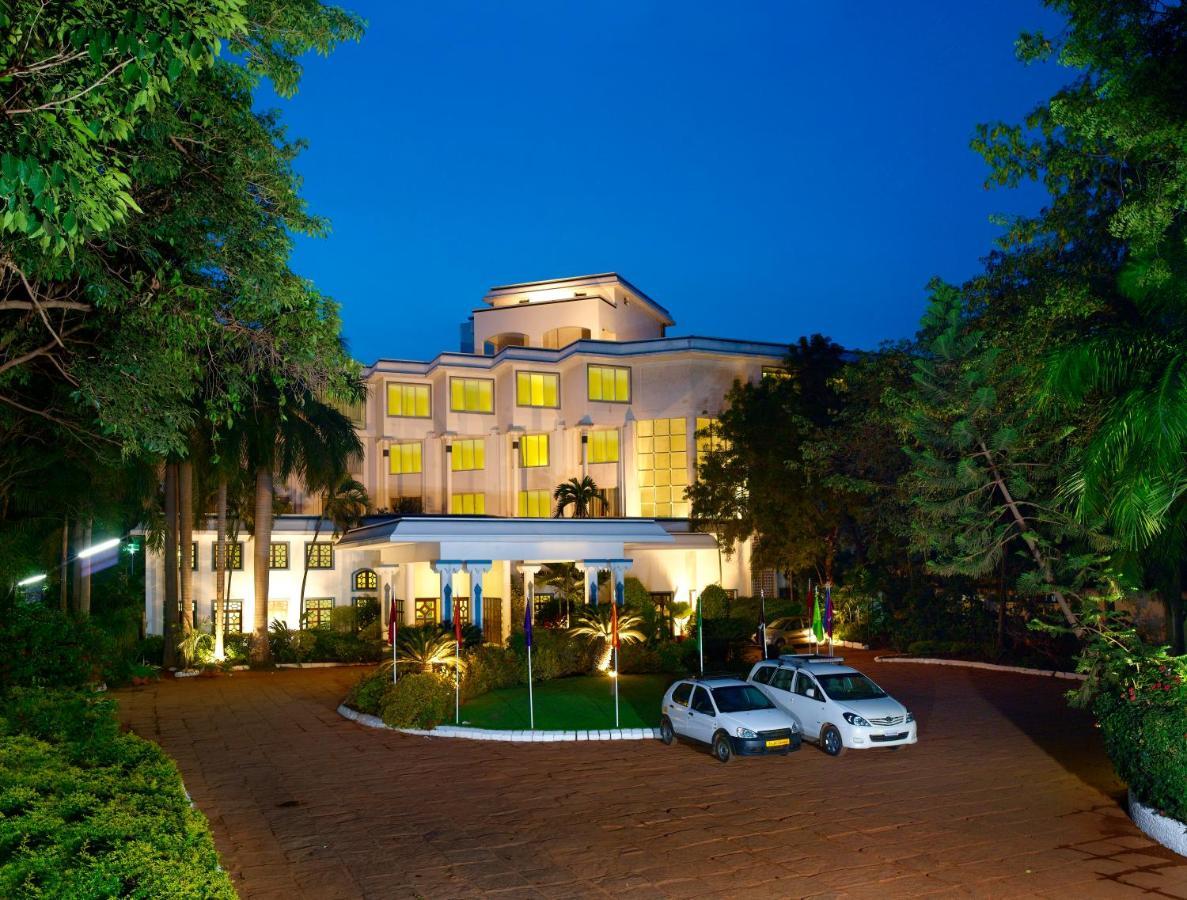Sangam Hotel, Тханджавур Екстер'єр фото