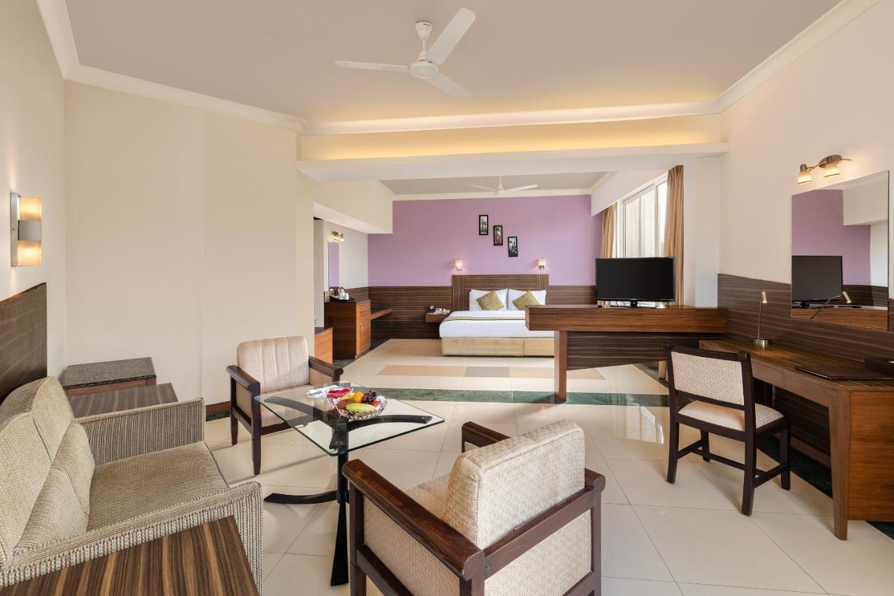 Sangam Hotel, Тханджавур Екстер'єр фото